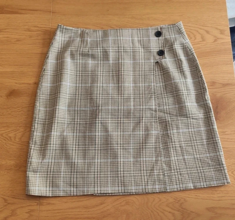 Jupe courte femme quadrillé à fente décorative sur le devant T42 - U Collection